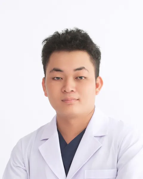 Portrait of Dr. Daniel Lim